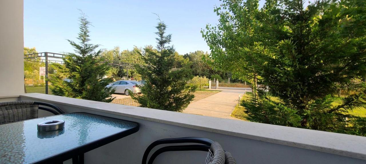 Riviera Inn Apartments Ulcinj Eksteriør billede
