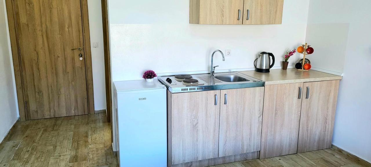 Riviera Inn Apartments Ulcinj Eksteriør billede