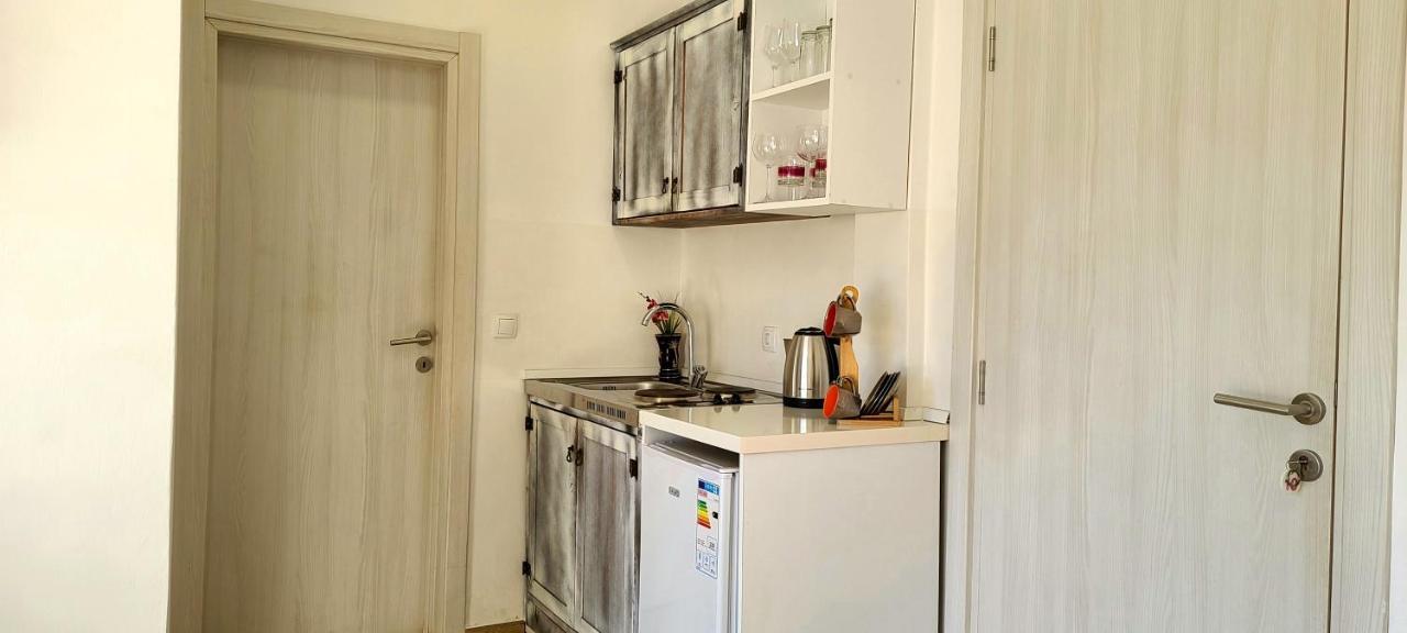 Riviera Inn Apartments Ulcinj Eksteriør billede