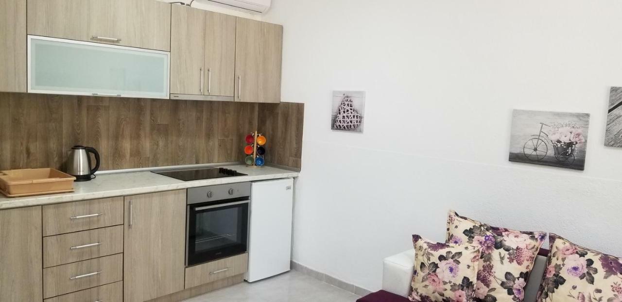 Riviera Inn Apartments Ulcinj Eksteriør billede
